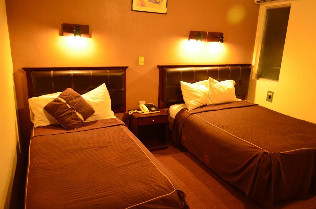 Hotel Flamingo Kristal Irapuato Kültér fotó