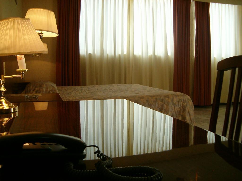 Hotel Flamingo Kristal Irapuato Kültér fotó