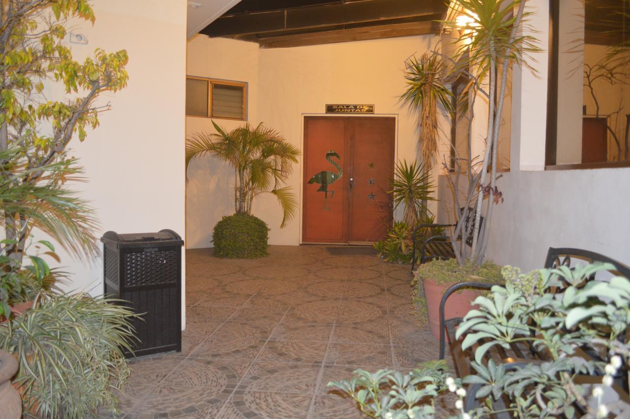 Hotel Flamingo Kristal Irapuato Kültér fotó